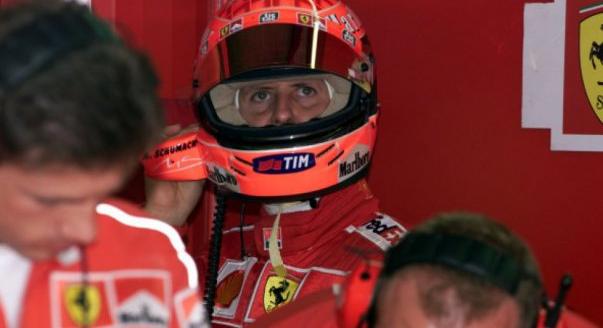 F1-Archív: Sisak miatt perelték Schumachert