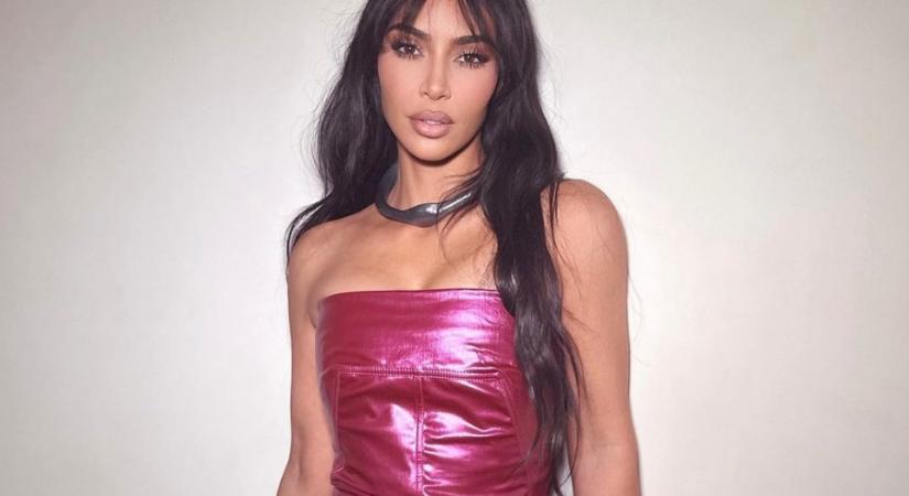 Kim Kardashian hajszínt váltott: ezt neked is látnod kell!