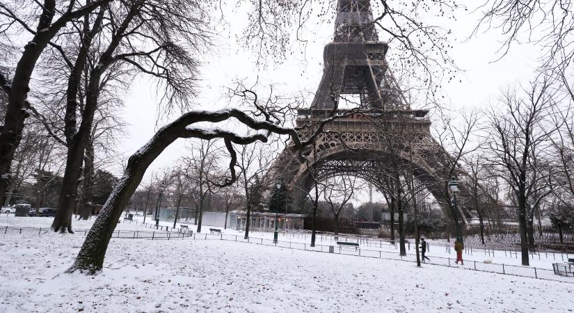 Egész héten zárva volt sztrájk miatt az Eiffel-torony, de vasárnap újranyit