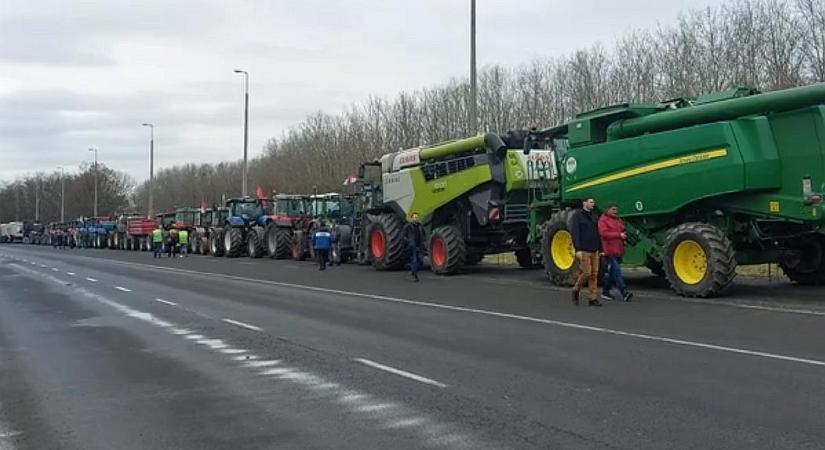 Közösen tüntettek a Visegrádi országok gazdálkodói