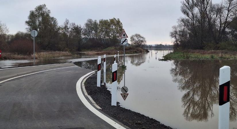 Az Ipoly áradása miatt ismét lezárják az Őrhalom és az Ipolyvarbó közötti összekötő utat