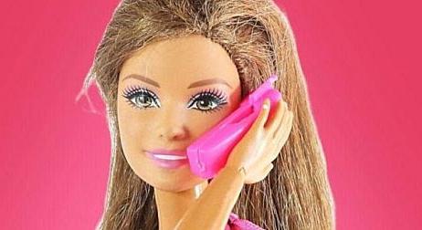 Jön az igazi Barbie mobil, amivel tényleg lehet majd telefonálni