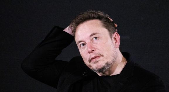 Lebukott Elon Musk, élő egyenesben hazudott a szemünkbe - a rozsdásodás a legkisebb baj a Cybertruckkal?