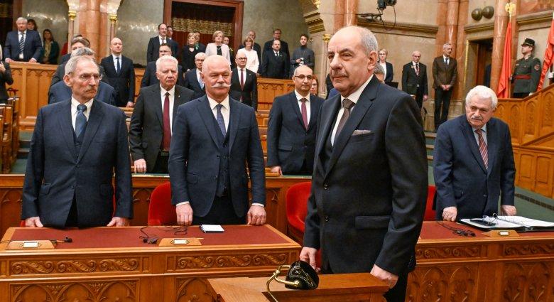Klaus Iohannis gratulált Sulyok Tamás elnökké választásához