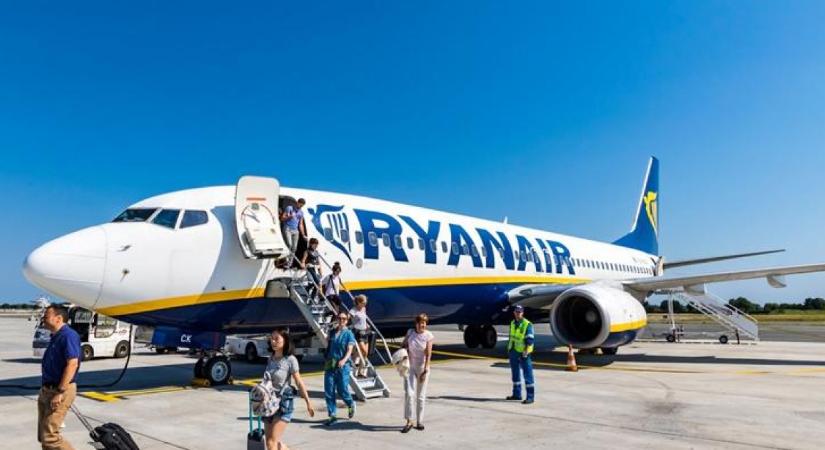 Dráguló repülőjegyekre és menetrend módosításokra számíthatunk a Ryanairnél a nyári időszakban