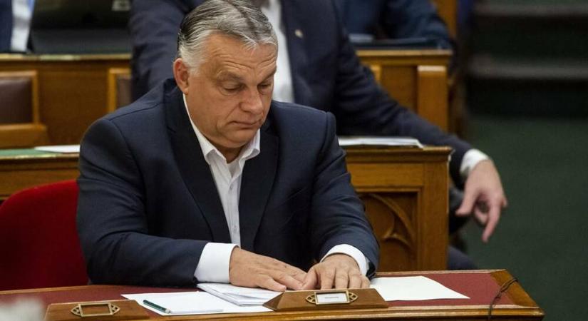 Árulkodó kriksz-krakszok Orbán cetlijén, avagy Rorschach beájulna! – Tud bennük olvasni?