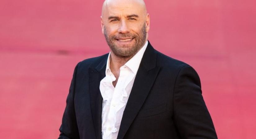 John Travolta lánya minden férfiszívet megdobogtat: ragyogott a milánói divathéten