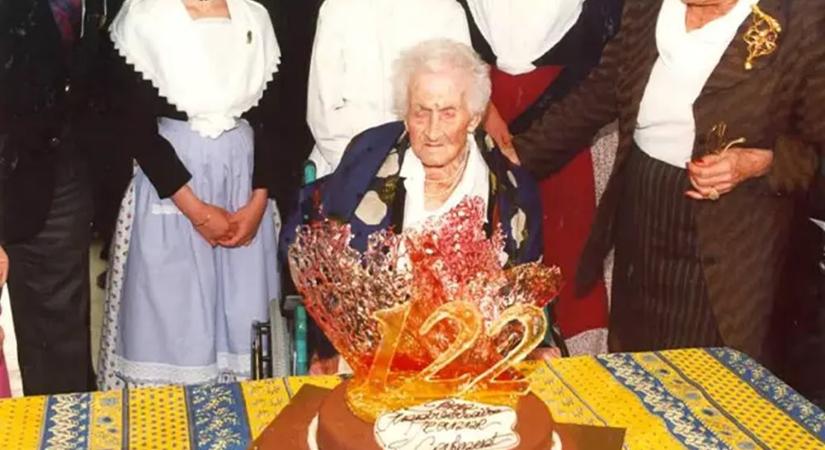 Dohányzott, csokit falt mégis 122 évig élt a világ valaha élt legidősebb nője