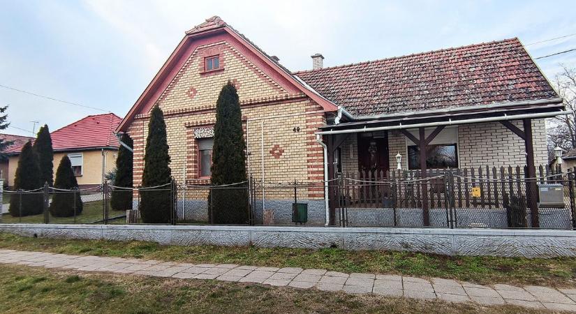 Ismerjük meg Fejér településeit! – Sáregres