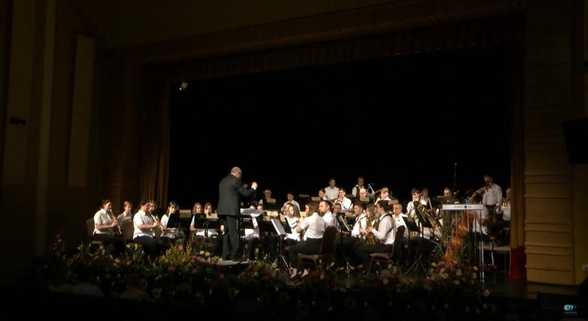 A Dombóvári Fúvószenekar évnyitó koncertje