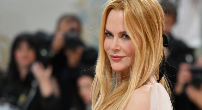 Nicole Kidman szürke kabátját akarja most mindenki, csodás a színe