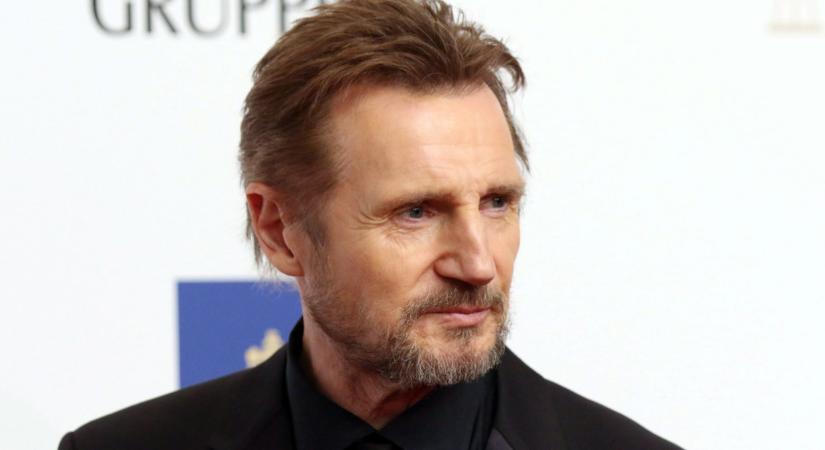 Legendás vígjátékot forgatnak újra: Liam Neeson főszereplésével, nagy sikerre lehet számítani