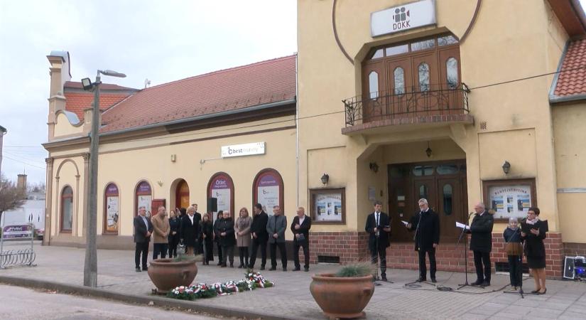 A kommunista diktatúra áldozataira emlékeztek Dombóváron