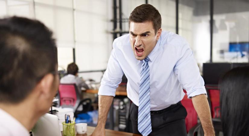 A munkahelyi düh kifejezése: Nem igazán az előrelépéshez vezető út