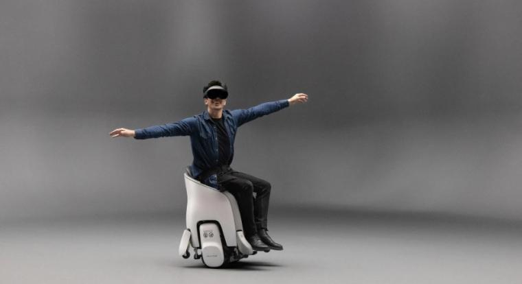 VR-ozáshoz szánt, futurisztikus kerekesszéket jelentett be a Honda