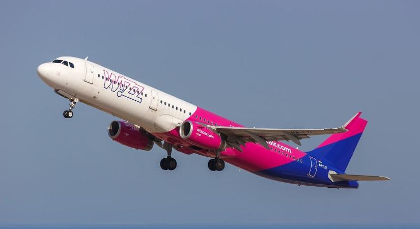 Bombariadó volt a Wizz Air egyik járatán