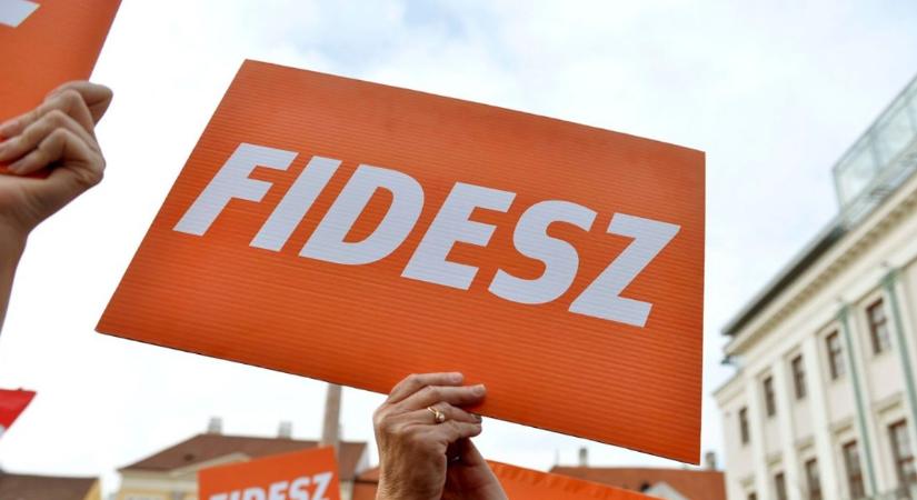Fölényesen vezet a Fidesz, nem erősödött a baloldal a legújabb közvélemény-kutatás szerint