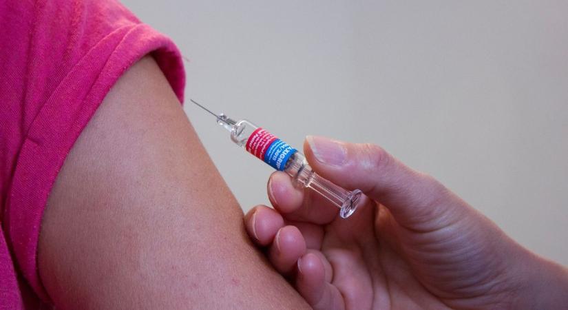 Súlyos betegség elleni védőoltást kaphatnak a gyerekek Egerben
