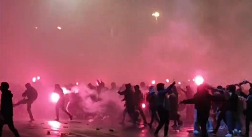 Botrány az Atlético Madrid meccsén: egymást verték az utcán a szurkolók és a rendőrök