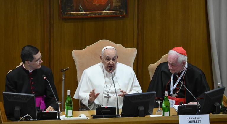 Ferenc pápa: A különbségek eltörlése az emberiség eltörlését jelenti