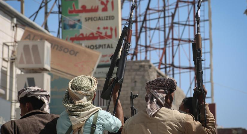 CENTCOM: megsemmisítették a húszi lázadók egy föld-levegő rakétáját Jemenben