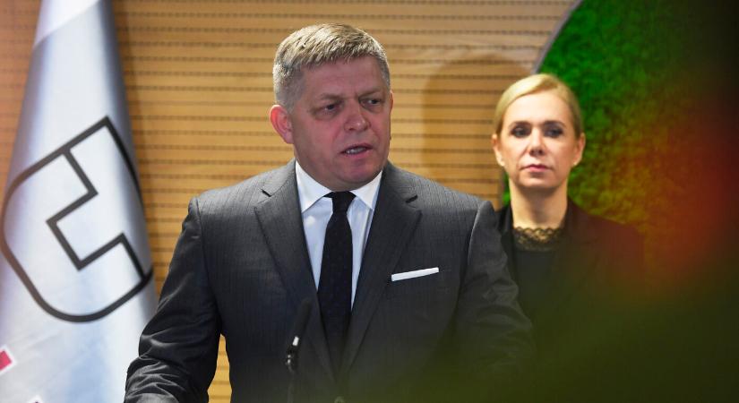 Fico: Blanár és Kaliňák találkozója a kiegyensúlyozott külpolitika példája