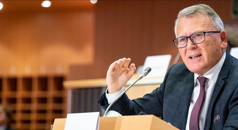 Luxemburgi politikust jelöl a baloldal az Európai Bizottság élére