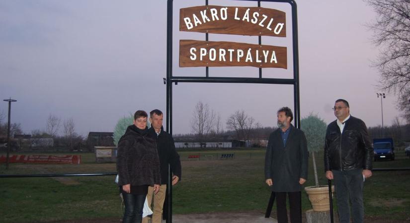 Bakró László nevét viseli a jövőben a fülöpjakabi sportpálya – galériával