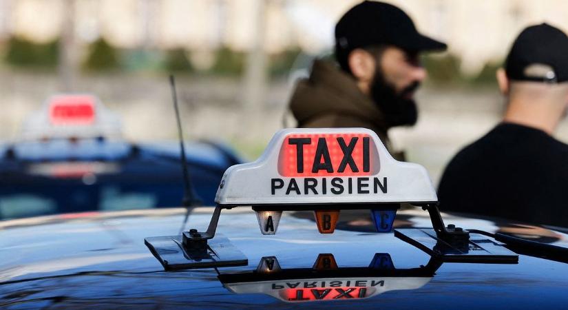 Taxisblokád tört ki Párizsban a betegszállítás miatt