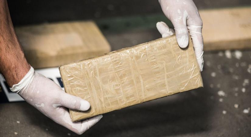 Brutális mennyiségű kokaint foglaltak le Portugáliában