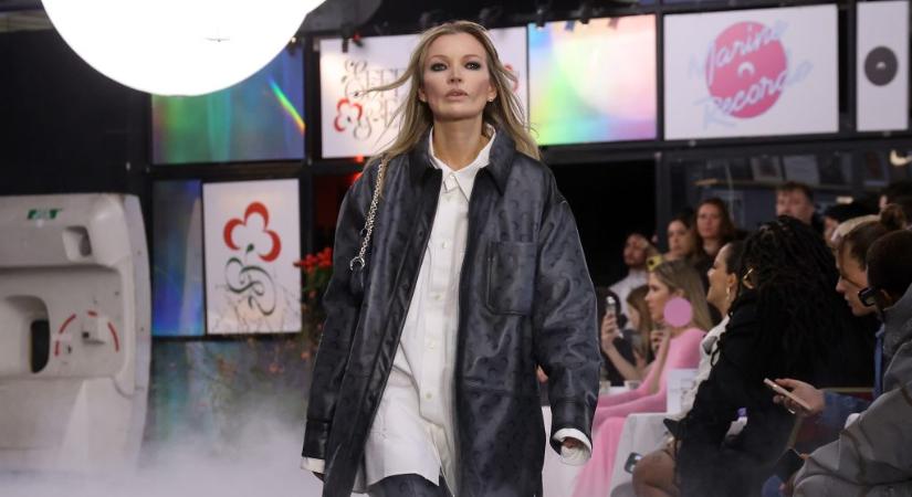 Mindenki azt hitte, Kate Moss sétált a párizsi divathét egyik kifutóján, majd jött a csattanó