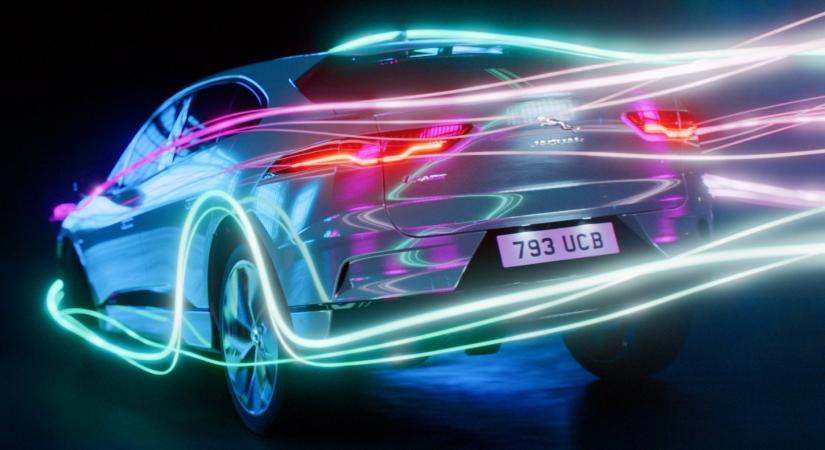 Júniusban leáll a személyautók és sportkocsik gyártásával a Jaguar, a SUV-okkal hidalják át a jövőre érkező villanyautókig az időt