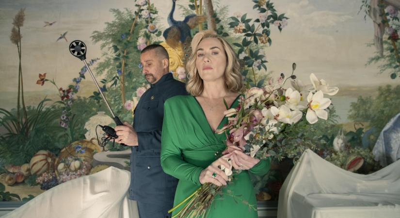A rezsim – Kate Winslet ezúttal sem okoz csalódást, de azért rá kell hangolódni az HBO új sorozatára