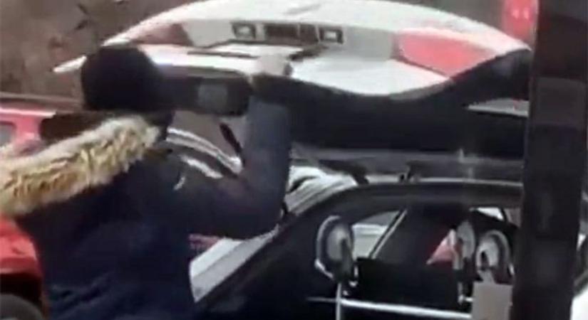 A bevásárlókocsit is haza akarta vinni a BMW-s nő, zseniális, hogyan tanította móresre a sors - videó