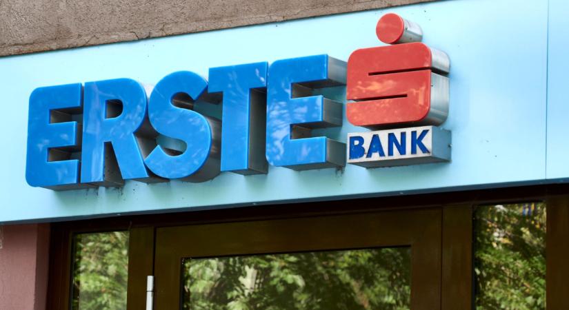 Színt vallott az Erste: kegyetlen támadás alatt állnak a magyar ügyfelek, így menekült meg rengeteg pénz