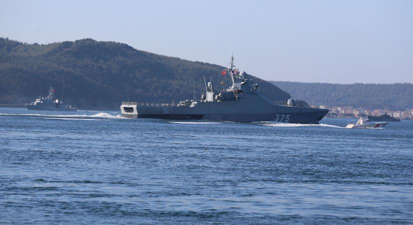 Az ukránok szerint eltalálták egy orosz járőrhajót, ami a Kígyó-szigeti hadműveletben is részt vett