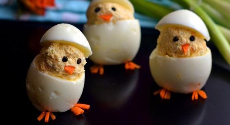 Húsvéti töltött tojás, csibe formájú apró finomság