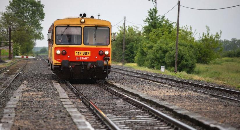 Combon rúgta a jegyvizsgálót az utas a Dombóvár-Gyékényes vonalon