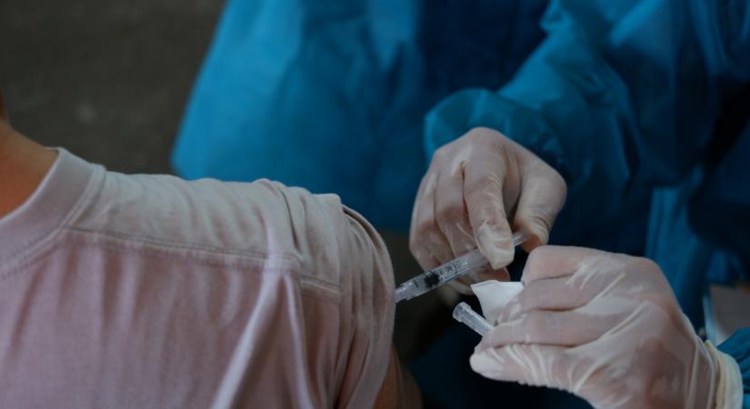 Itt a Covid-járvány újabb váratlan követkeménye: ezt mindenképp meg kell lépni a védőoltásoknál?
