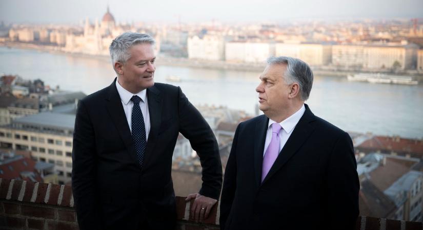 Orbán Viktor az OECD főtitkárát fogadta hivatalában