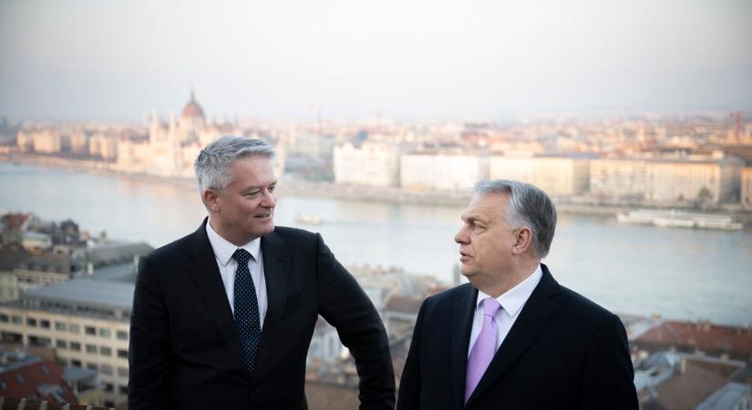 Orbán Viktor az OECD főtitkárával tárgyalt