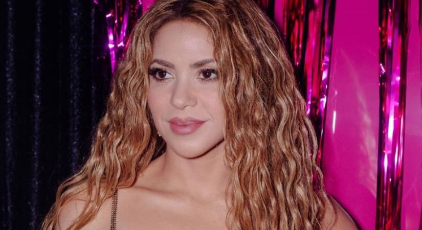 Szédítően szexi bikinis fotókkal jelentette be az örömhírt Shakira
