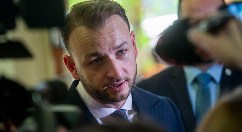 Šutaj-Eštok: Az Alkotmánybíróság elnökének vállalnia kell a felelősséget a kiszivárgásért