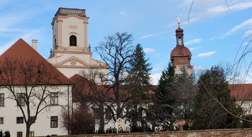 Főleg cseh és német turisták utaznak Győr és Pannonhalma térségébe