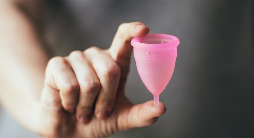 Ingyen kapnak menstruációs termékeket a katalán nők