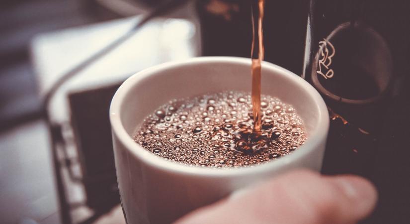 Kávéfőző teszt: az egyik legolcsóbb gép kapott maximális pontszámot!