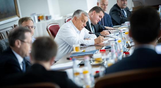 Névsor nélkül, de megjelent a határozat Orbán új tanácsadói testületéről,