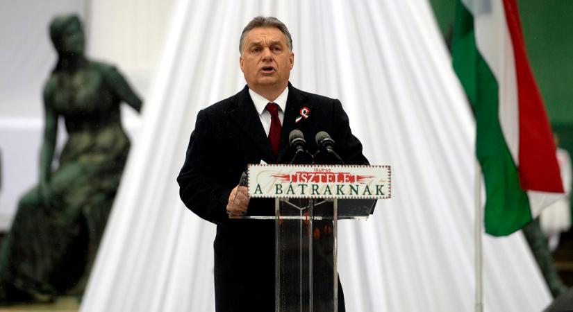 Orbán Viktor a Magyar Nemzeti Múzeumnál mond ünnepi beszédet
