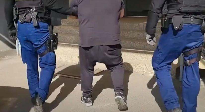 Drogdílerekre csaptak le a szécsényi rendőrök (fotók, videó)