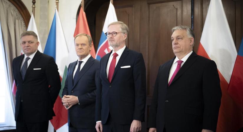 Állítólag a cseh és a lengyel miniszterelnök ordibált Orbán Viktorral a V4-ek ülésén